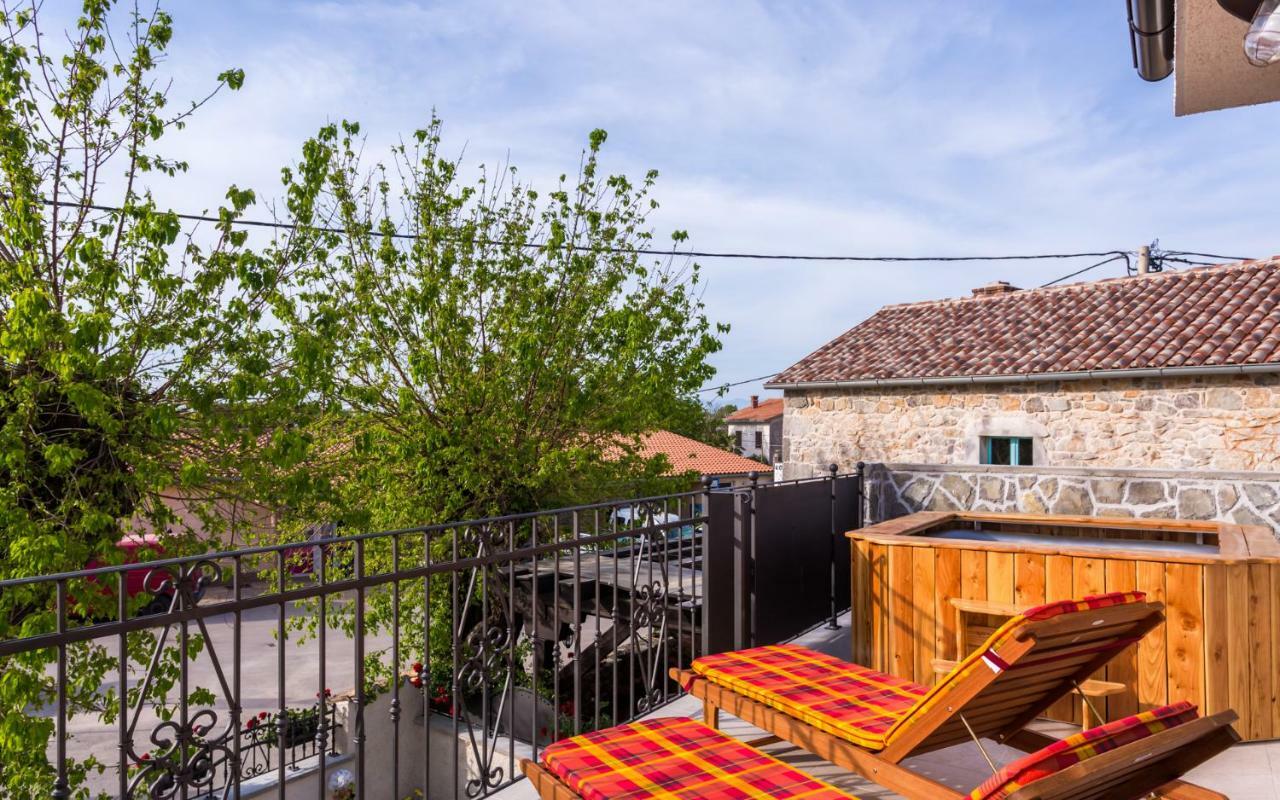 Villa Mulberry Milohnici Exteriér fotografie